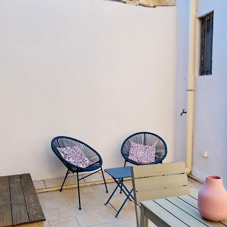 Appartements Entre Provence Et Camargue Tarascon Ngoại thất bức ảnh