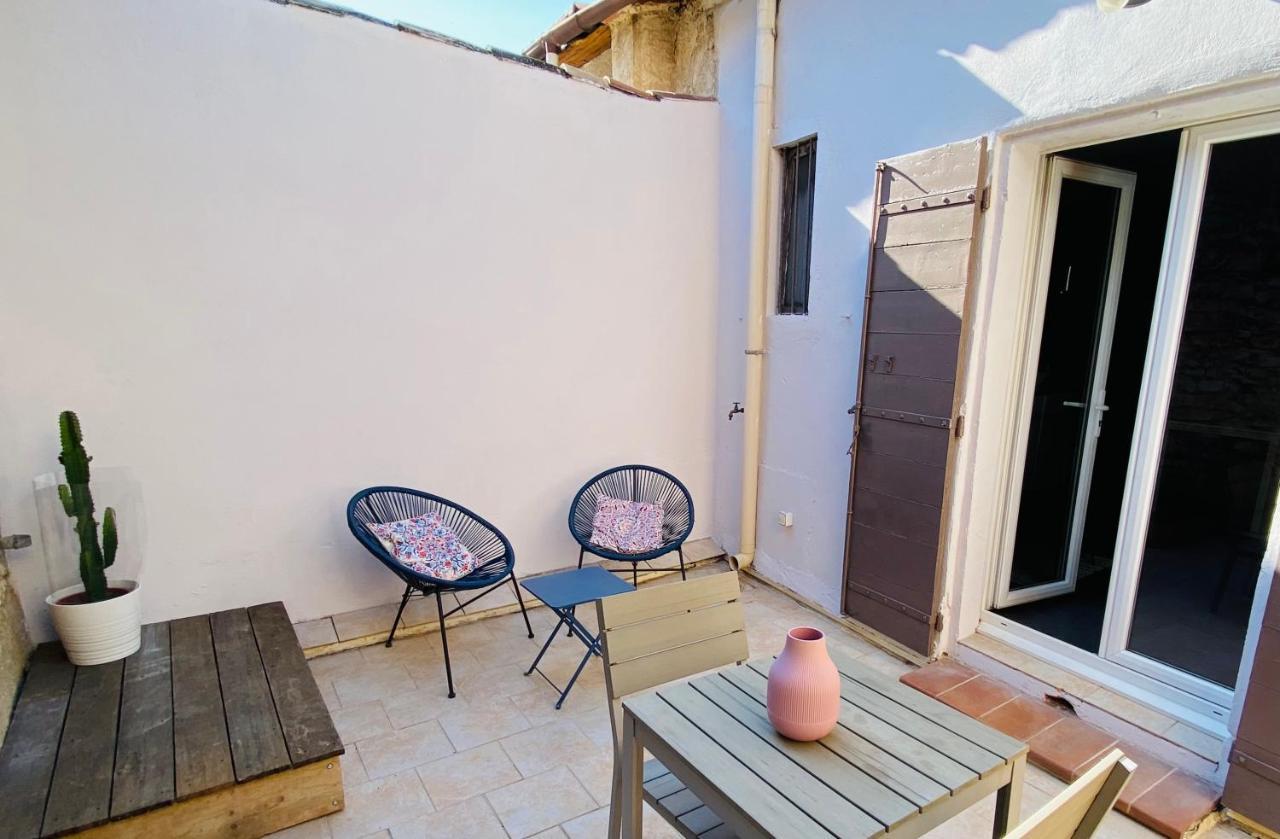 Appartements Entre Provence Et Camargue Tarascon Ngoại thất bức ảnh