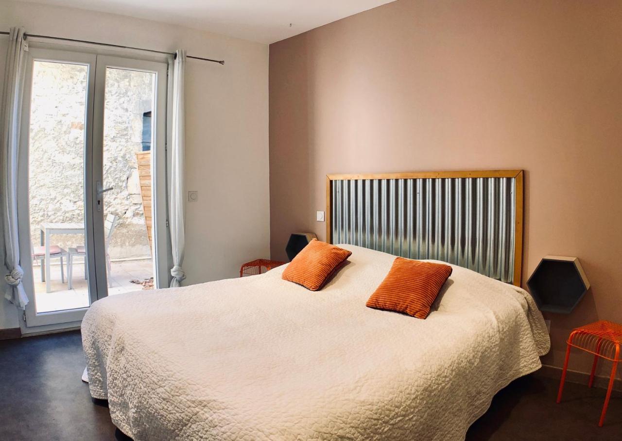 Appartements Entre Provence Et Camargue Tarascon Ngoại thất bức ảnh